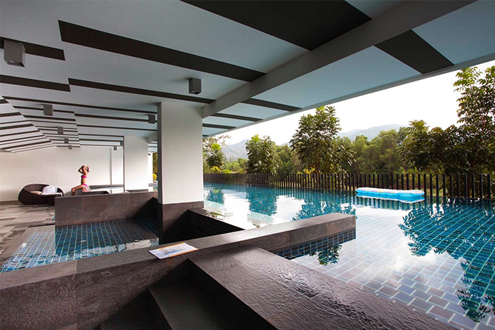 Phuket Luxury Living present the studio and one bedroom apartment in Laguna for SALE