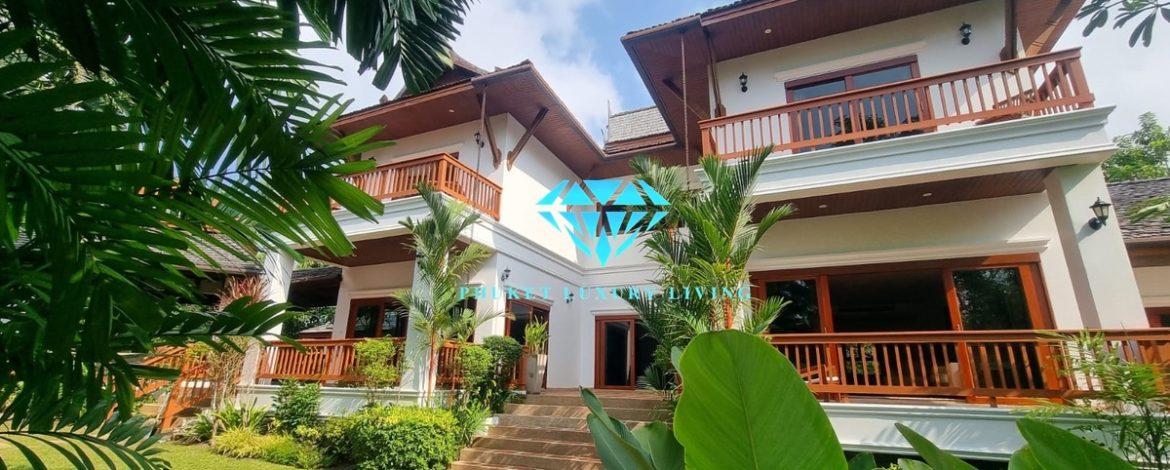 5 Bedroom Villa for Sale, 5 Mins Walk to Rawai Beach & 15 Mins Walk to Yanui Beach in Phuket.