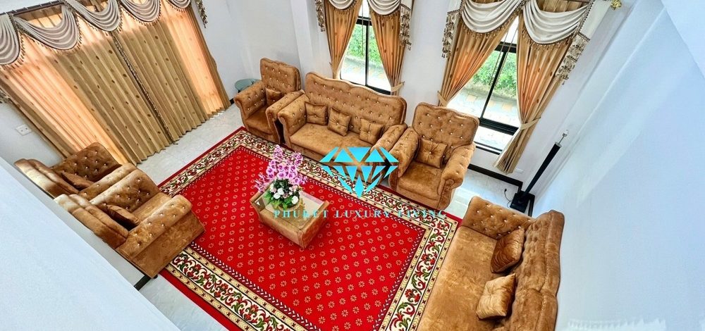 7 Bedrooms Big House For sale in Muang Phuket.