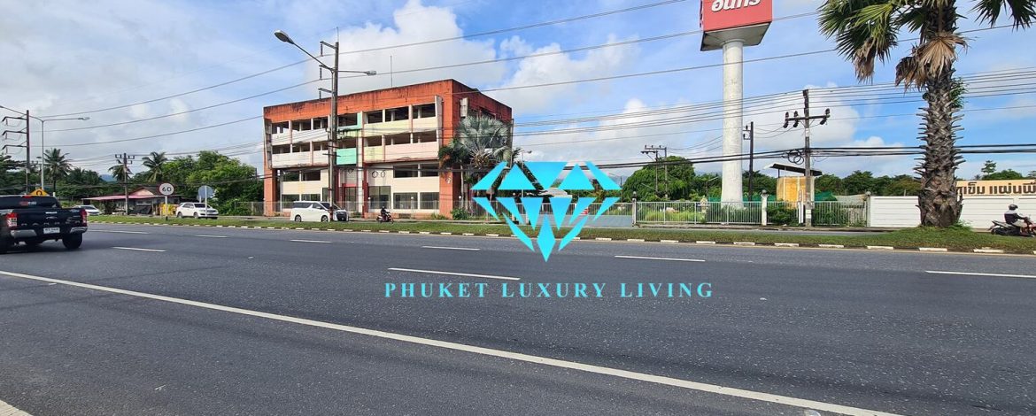 Office buildings and warehouses for sale in Thalang, Phuket.