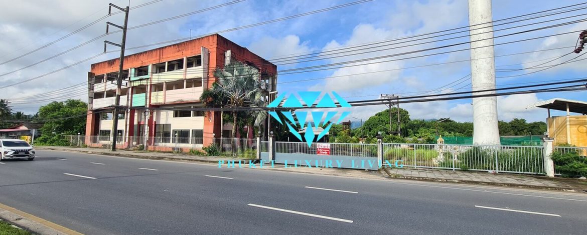 Office buildings and warehouses for sale in Thalang, Phuket.