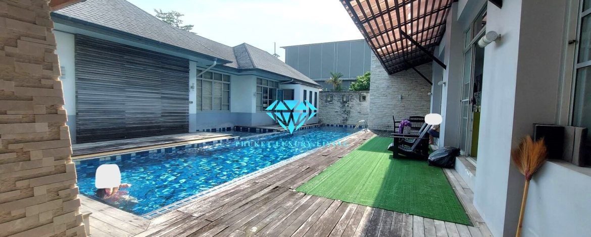 5 bedrooms Pool Villa For Sale in Muang Phuket.